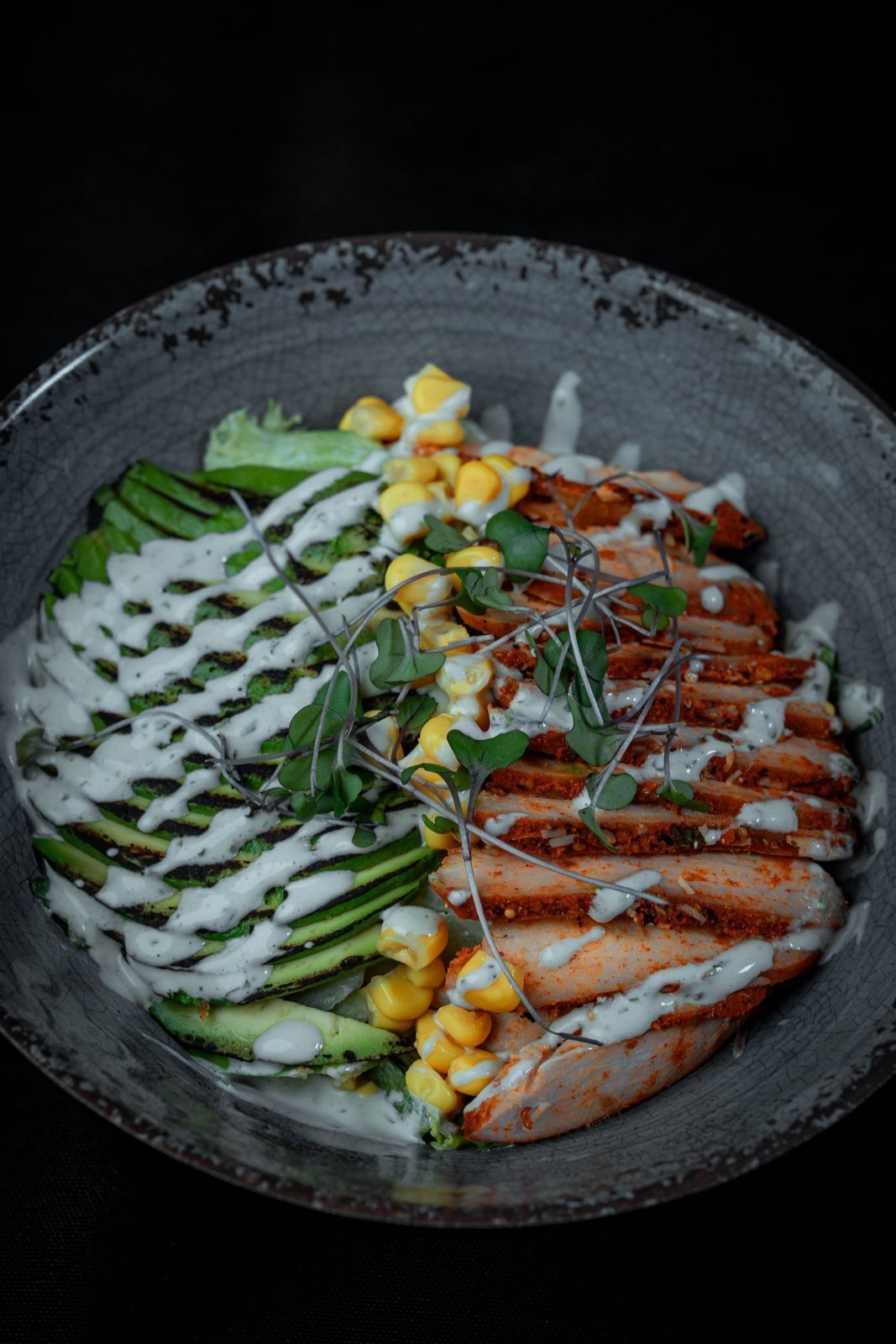 Salad Bowl Poulet & Avocat Grillé